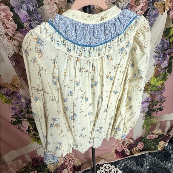 FREE PEOPLE Paloma Ivory Blue Floral Print Boho Long Sleeve Button Shirt Medium - Picture 10 of 15
